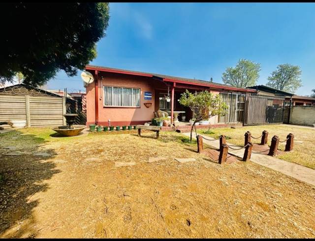 3 BEDROOM HOUSE FOR SALE IN VANDERBIJLPARK CW 3